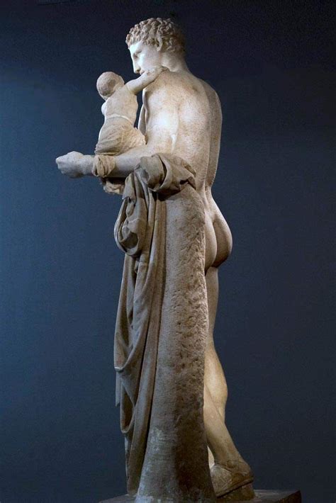 hermes and dionysus praxiteles.